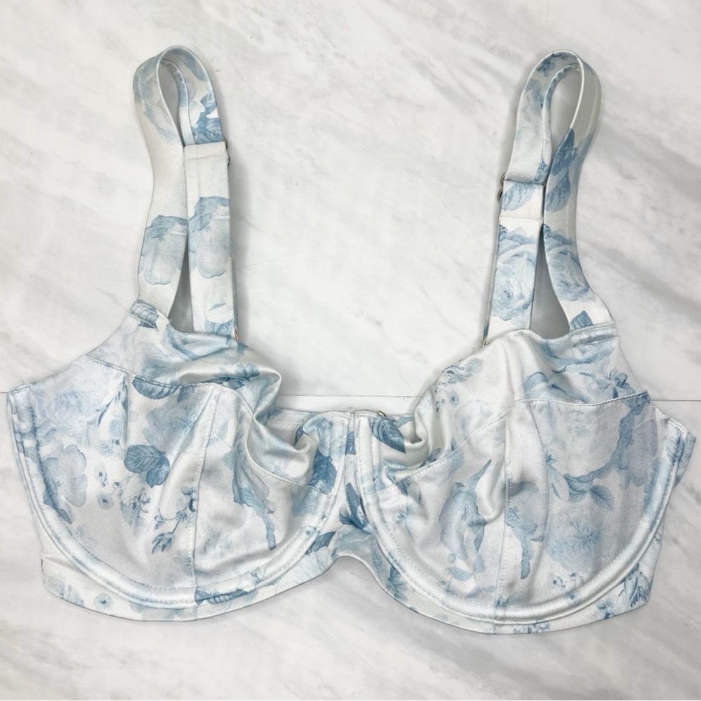 Victorias Secret Bikini Top Medium